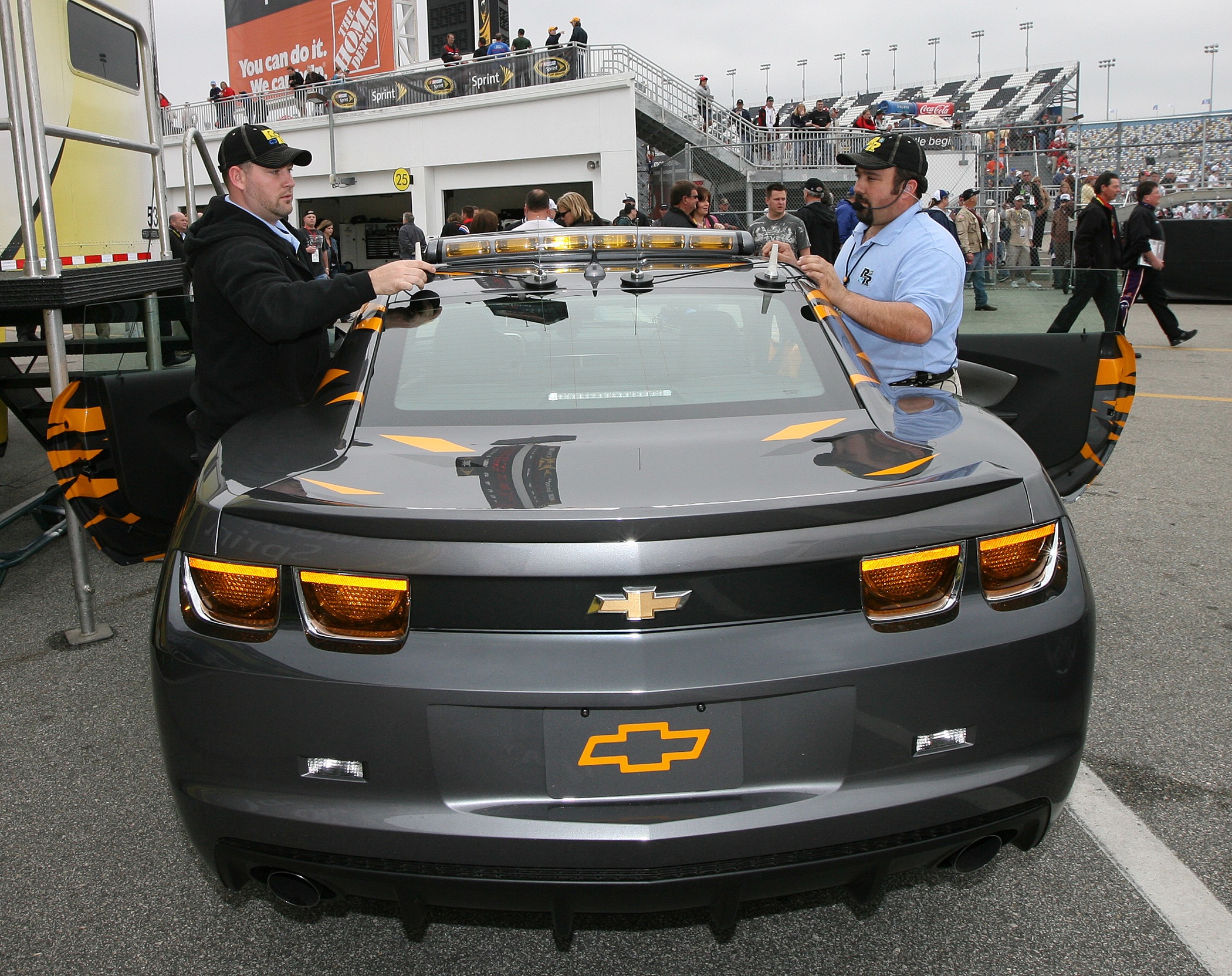 Racing Radios and a pace car